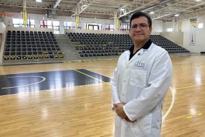 Dr. Ricardo Troncoso.