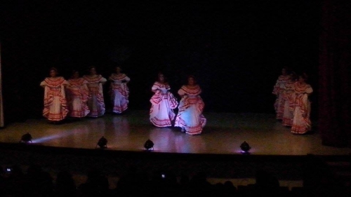 Realizan Encuentro de Danza