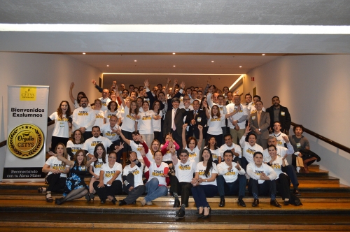 Se reconectan egresados en DF