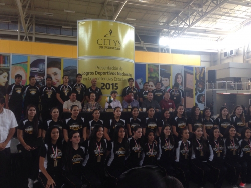 Reconocen a medallistas nacionales