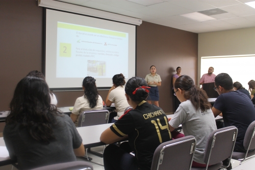 Imparten taller de donativos