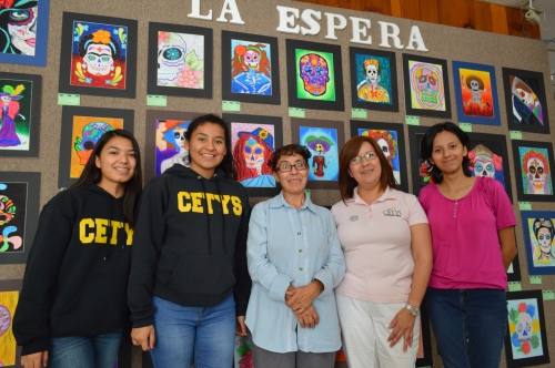 Muestran su arte, pintan y toman fotos
