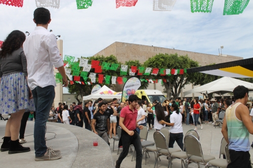 Disfrutan de Bienvenida a la Mexicana
