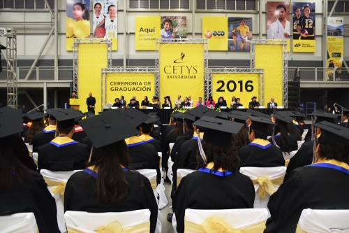 Egresan de Profesional y Posgrado
