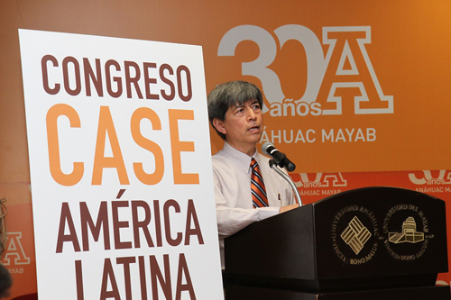 Rector ofrece Conferencia en congreso CASE