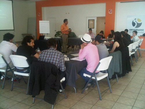 Practican inglés jurídico