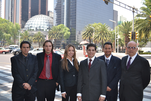 Visitan Bolsa Mexicana de Valores