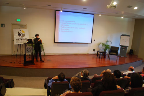 Dra. Remund imparte conferencia magistral
