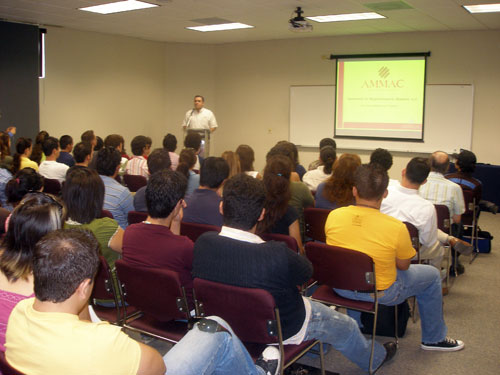 Celebran aniversario de egresados