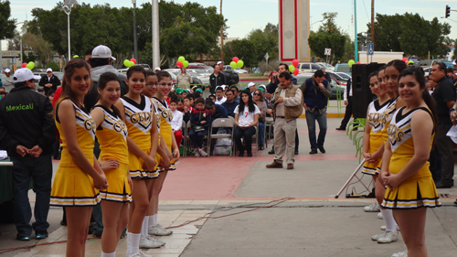 Participan en abanderamiento deportivo