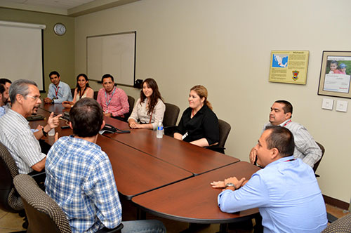 Participa en Simposio de Manufactura