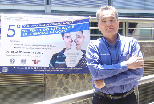 Participa en Foro Nacional de Cs. Básicas