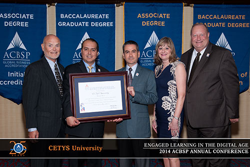 CETYS recibe acreditación internacional en Chicago