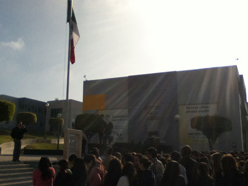 Conmemoran natalicio de Benito Juárez