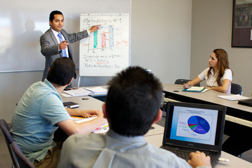 CETYS adapta licenciatura