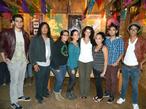 Exposición A la muerte con una sonrisa