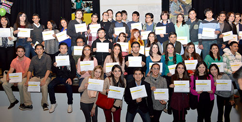 Son universitarios de alto rendimiento académico