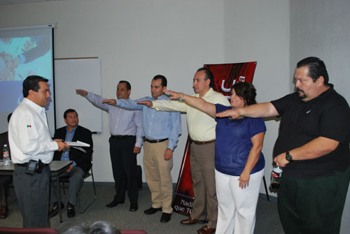 Egresado Asume Presidencia de ANADIC