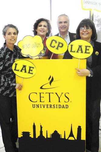 Celebran Aniversario en Ensenada