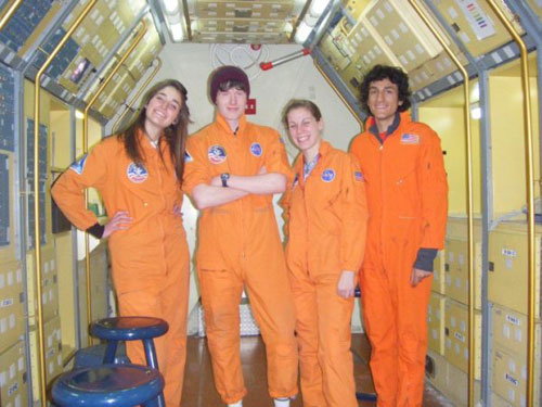 Regresan de Aventura Espacial