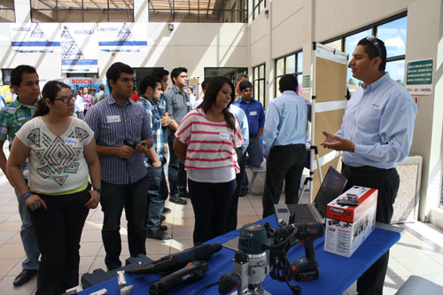 Viven “Día Universitario Bosch”