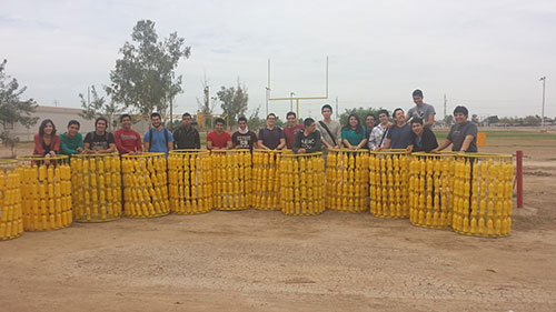 Donan seis contenedores para reciclaje