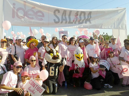 Bachilleres caminan contra el cáncer