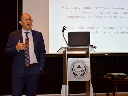 Expone sobre la Sociedad Unipersonal