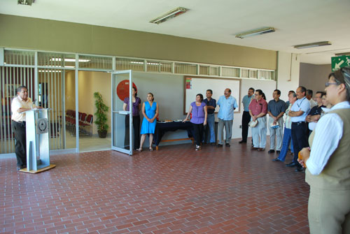 Integrantes del CEDE asisten a taller
