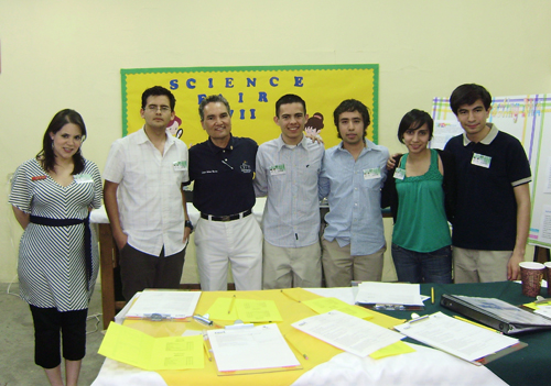 Evalúan proyectos científicos