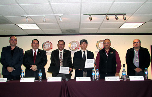 Firman convenio con Congreso de BC