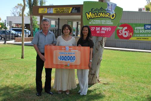 Egresada Gana 100 Mil Pesos