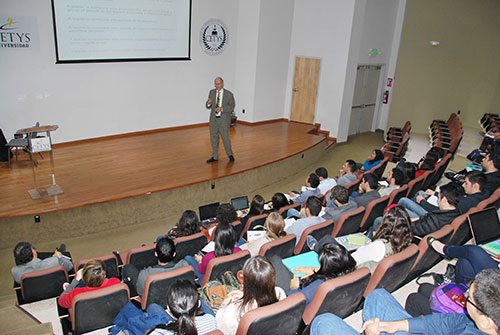 Reciben a experto de Purdue University