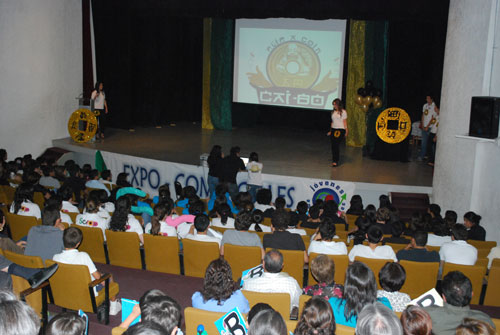 Demuestran su Creatividad en Expo Comerciales ‘09