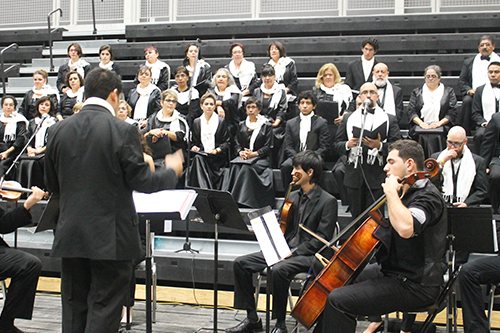 Asisten a Concierto Navideño