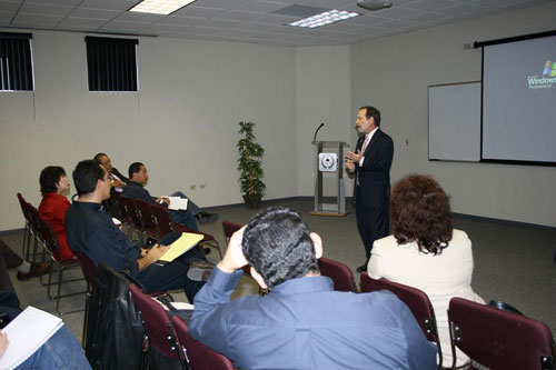 Imparte el Dr. Geoffrey Chase Conferencia en CETYS Mexicali