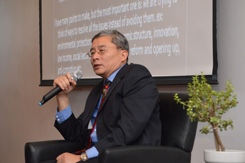 Presenta panorama de la economía China