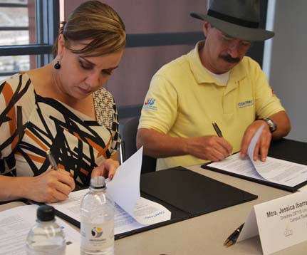 CETYS y CONTPAQi firman convenio