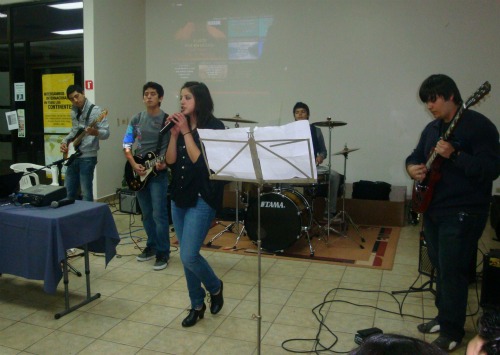Conviven a través de la música