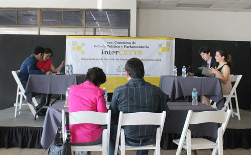 Ganan debate político en Ensenada