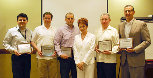 Reconocen a Maestros de Derecho
