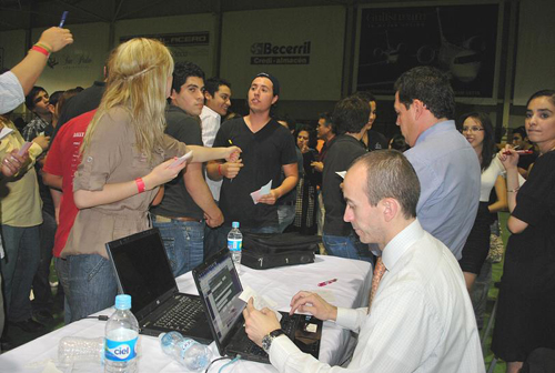 Viven el lado divertido de las finanzas