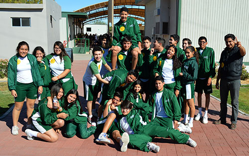Jóvenes de Secundaria viven un día en Prepa