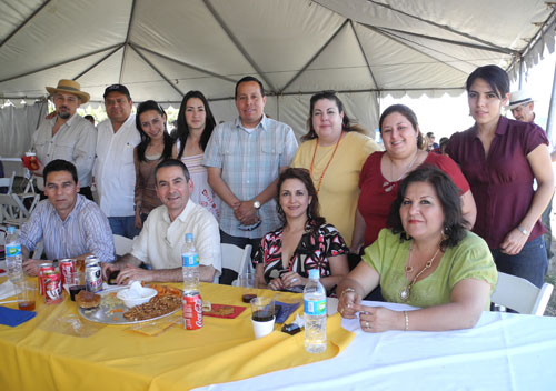 Conviven docentes de los 3 campus