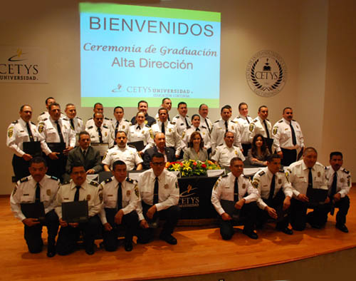 Capacitan a 29 policías en alta dirección