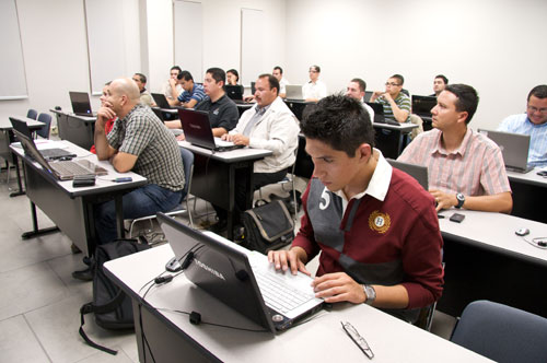 Inician clases de Posgrado