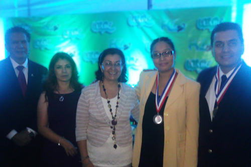 Reconocen a docente y alumna de CPI