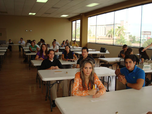 Presentan Examen EGEL