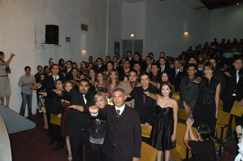 Tienen Egresados Ceremonia de Titulación