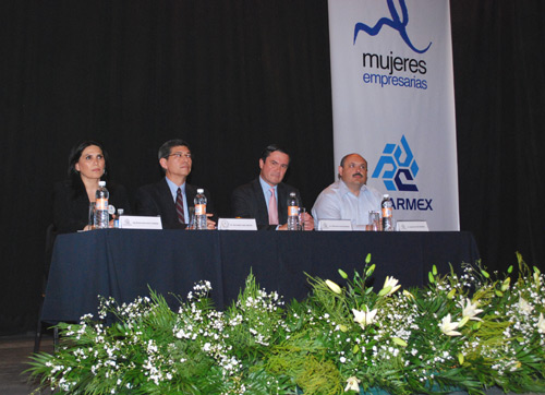 Secretario del IFE Ofrece Conferencia